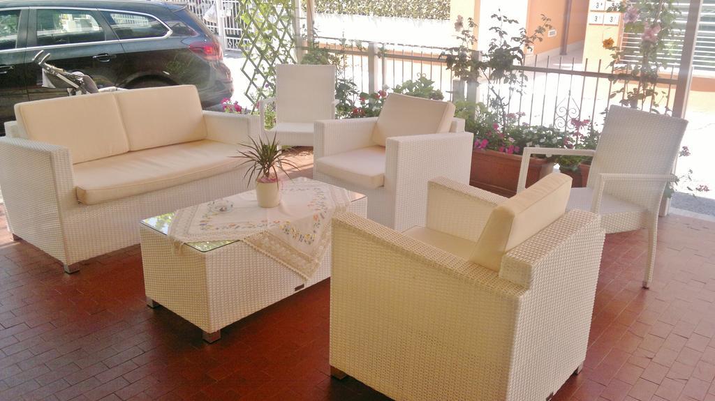 Hotel Simon Rimini Ngoại thất bức ảnh