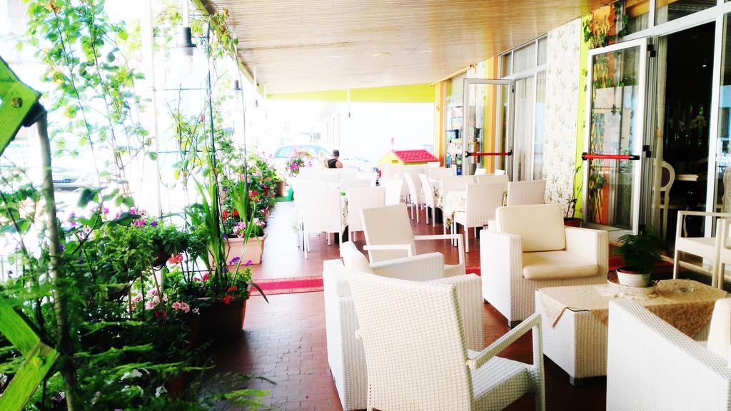 Hotel Simon Rimini Ngoại thất bức ảnh
