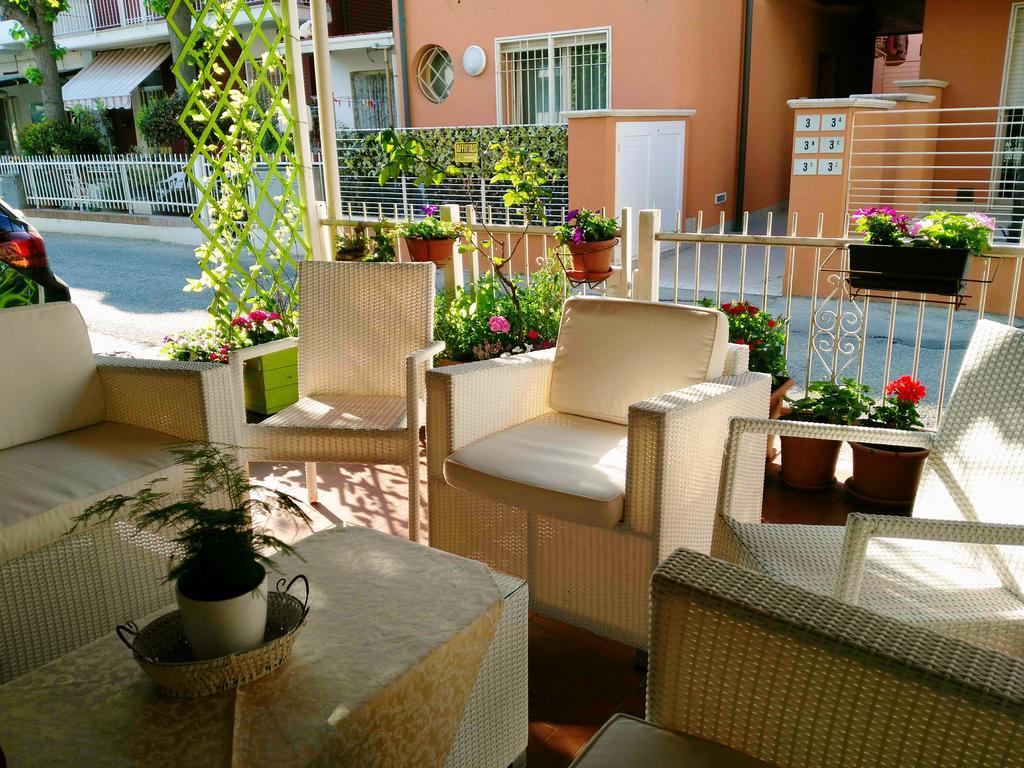Hotel Simon Rimini Ngoại thất bức ảnh